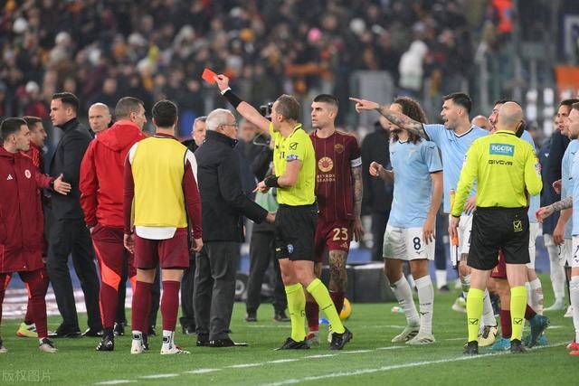 FB体育官方网站-尤文图斯不敌对手，卫冕形势不乐观