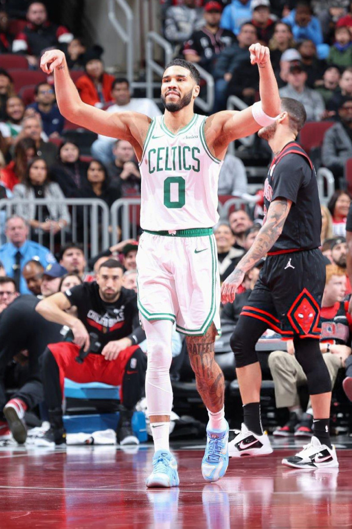 公牛客场战胜凯尔特人,获得四连胜 公牛客场战胜凯尔特人,获得四连胜