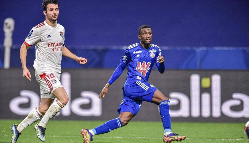 巴黎客场轻取斯特拉斯堡,保持不败 巴黎客场轻取斯特拉斯堡,保持不败