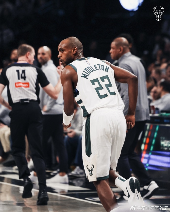 FB体育官方网站-雄鹿外线火力全开,轻松战胜篮网