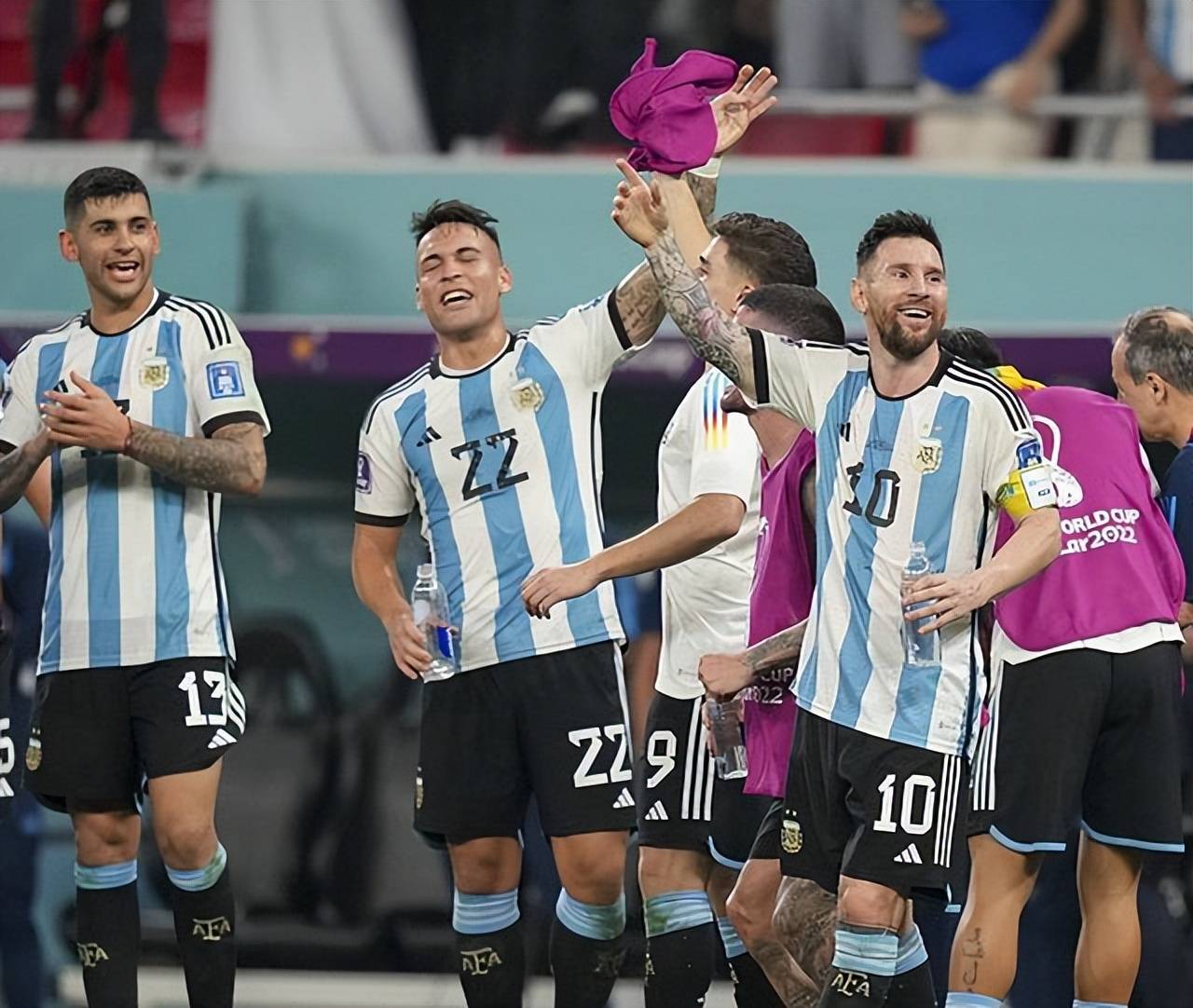 爱尔兰队主场不敌波兰,晋级形势渐失控制 爱尔兰队主场不敌波兰,晋级形势渐失控制