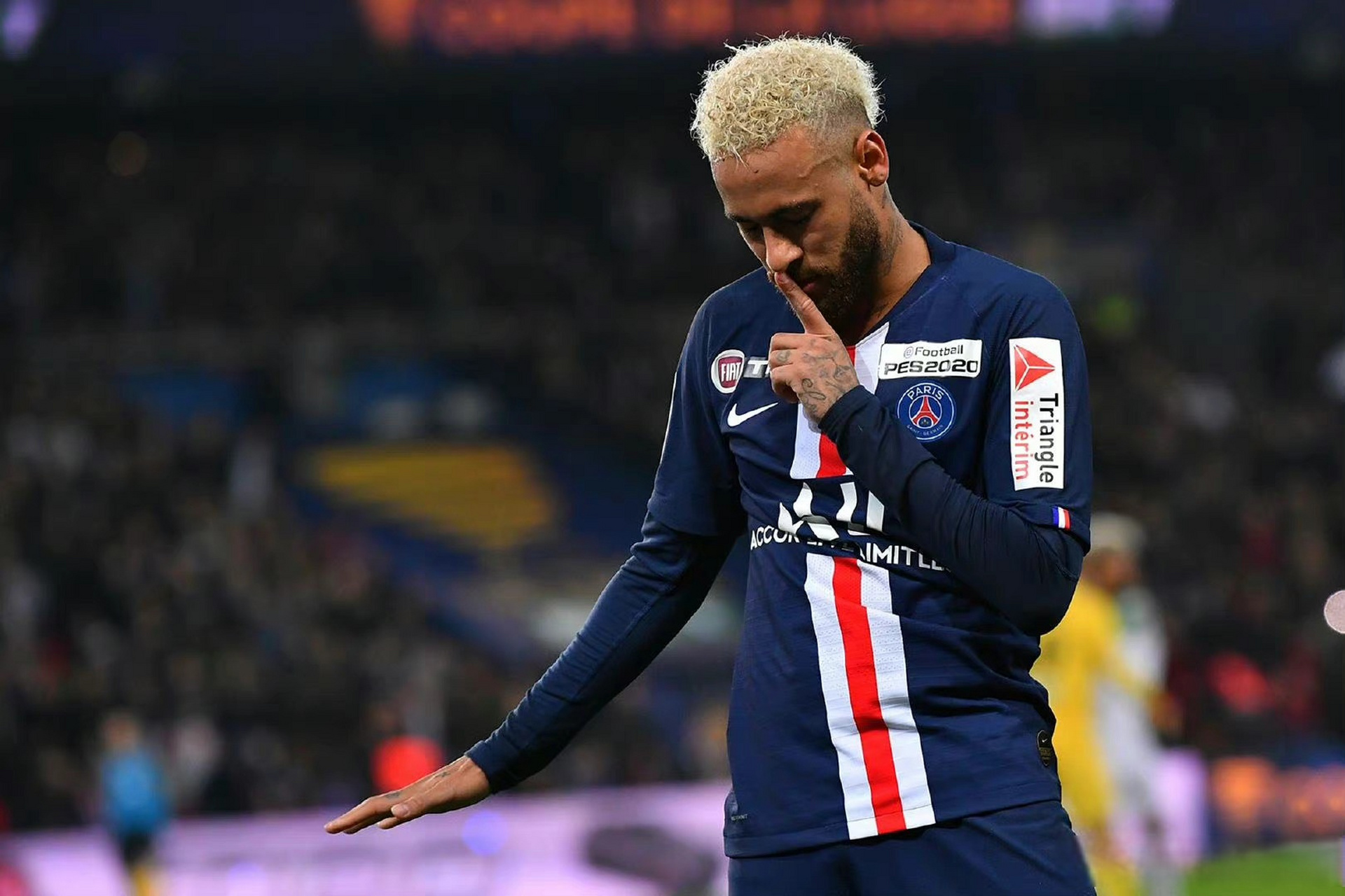 FB体育官网-巴黎圣日耳曼前锋内马尔助攻制胜,巴黎豪取胜利