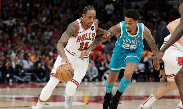 FB体育官网-公牛后卫状态低迷，球队备战需重塑信心