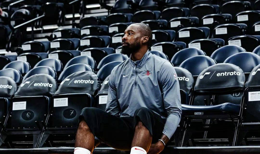 FB体育-爵士队锋线强劲,成为潜在黑马