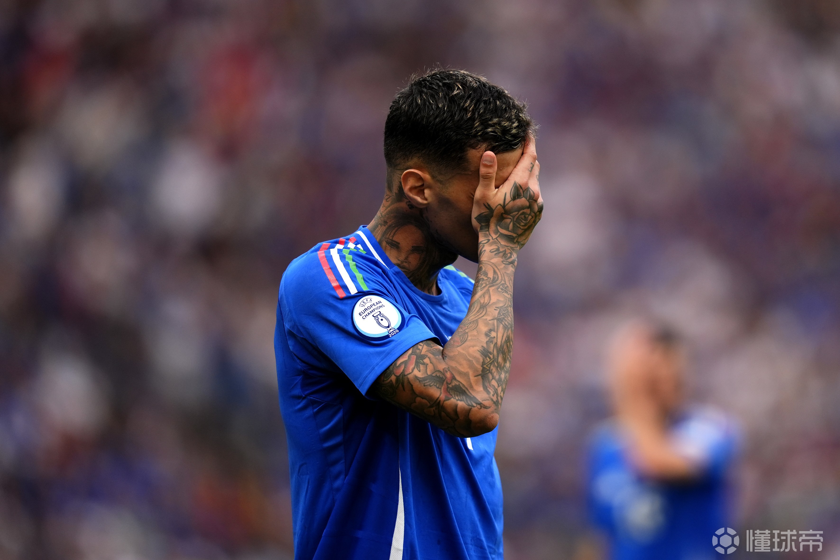 FB体育-意大利球队充满斗志,艰难取胜