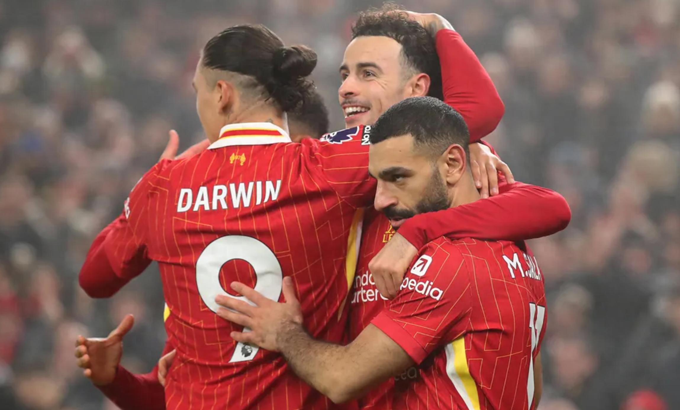 FB体育-利物浦踢平曼联,保持不败纪录