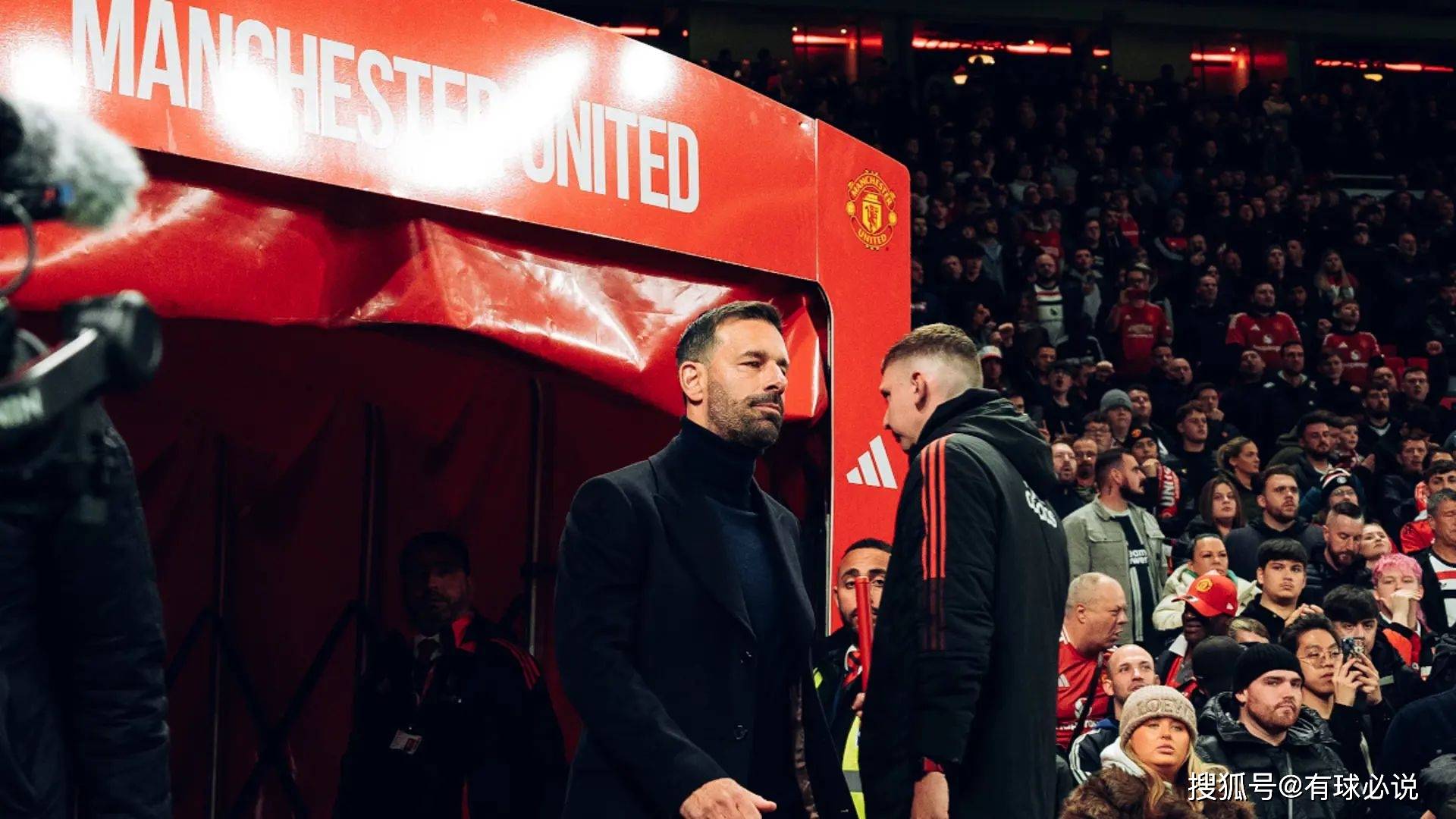 FB体育平台-曼联新帅入主,期待球队崛起