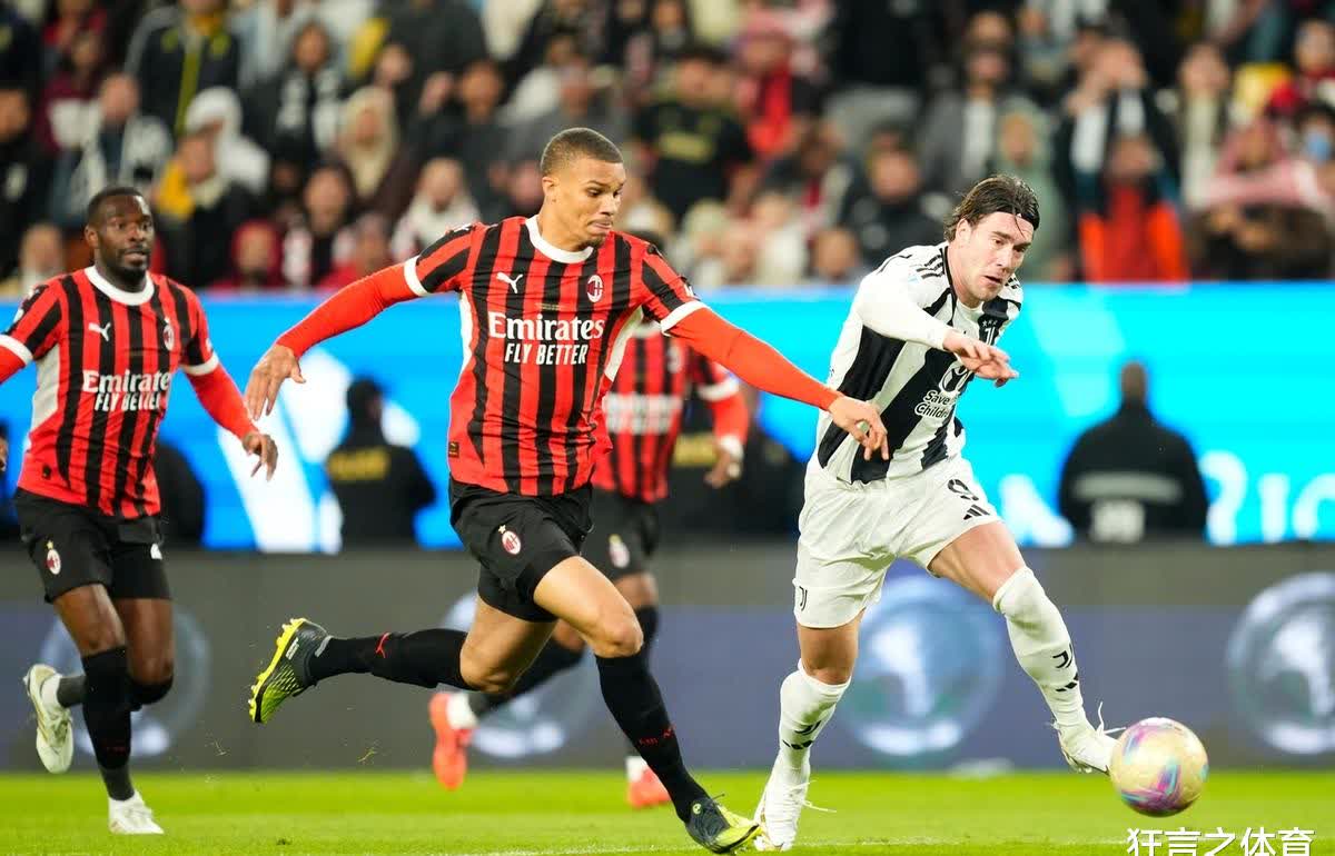 FB体育官网-意甲足球赛场上鏖战,球员拼尽全力争胜