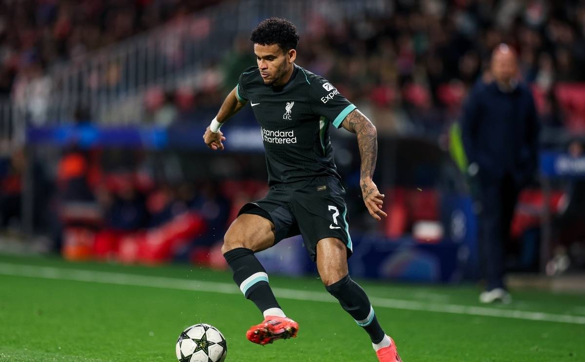 FB体育平台-富勒姆不胜不败队员信心高涨