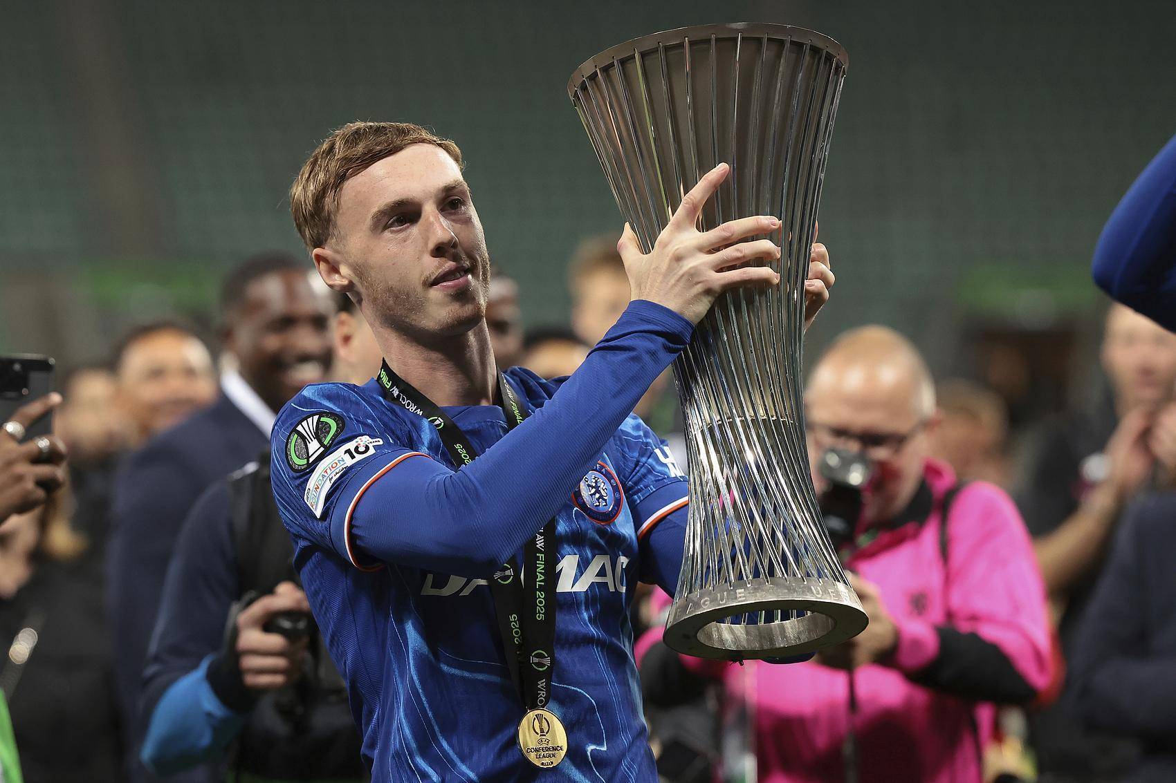 切尔西大胜对手,欧冠淘汰赛希望重燃 切尔西大胜对手,欧冠淘汰赛希望重燃