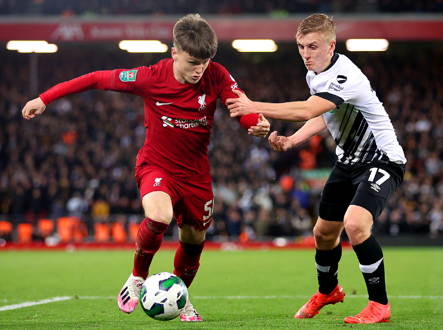 利物浦带有神力,16强位置可望而可及! 利物浦带有神力,16强位置可望而可及!