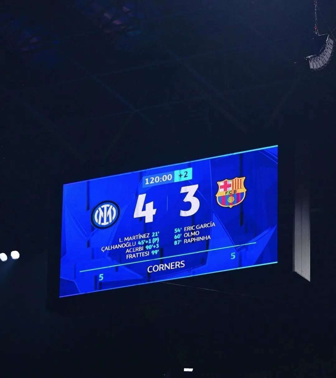 塞维利亚客场逼平巴塞罗那,联赛稳步前行 塞维利亚客场逼平巴塞罗那,联赛稳步前行