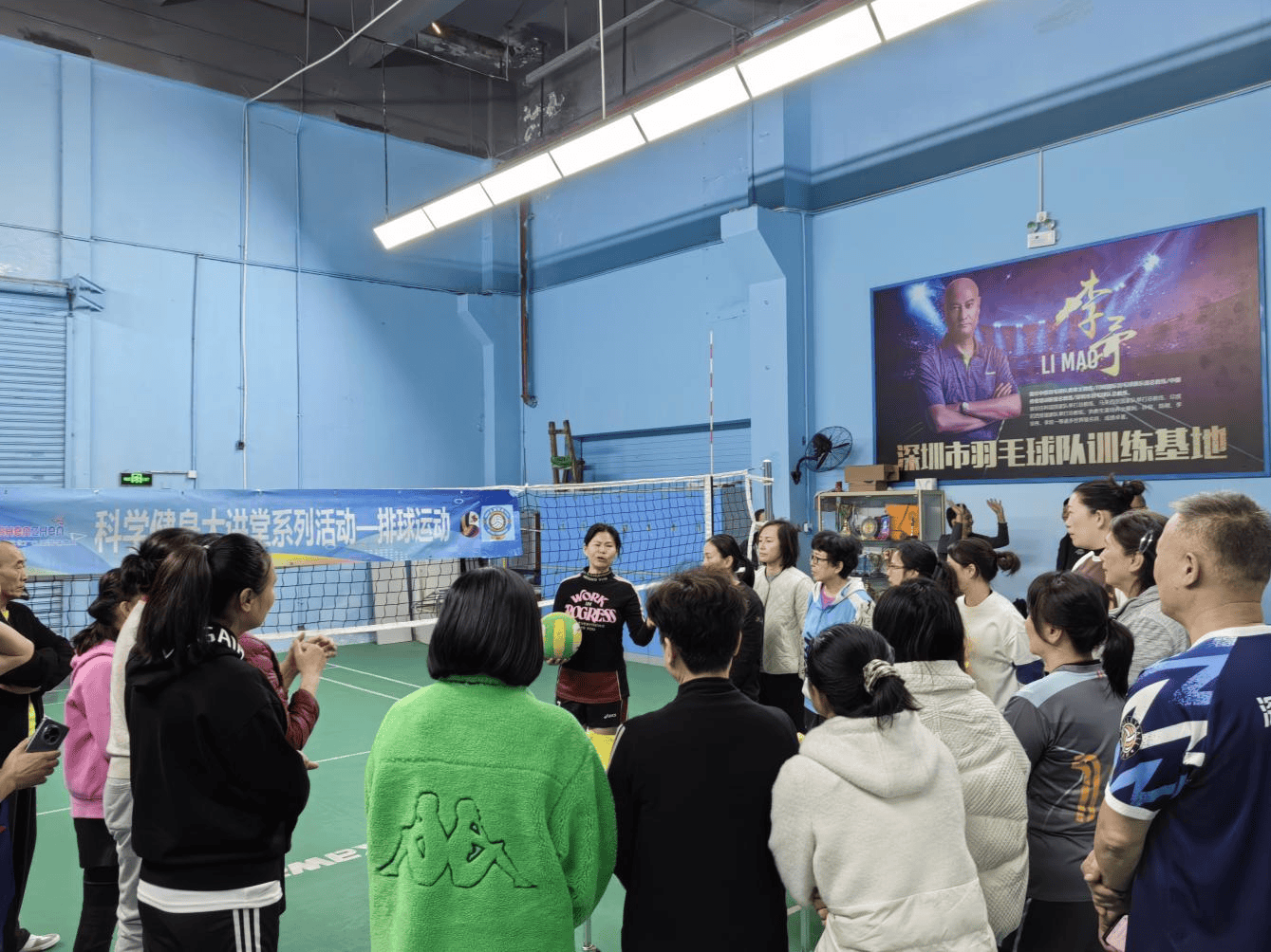 运动新闻：一位教练团队赢得全场掌声