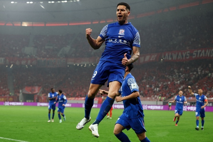 上海申花巧手击败对手,晋级继续 上海申花巧手击败对手,晋级继续